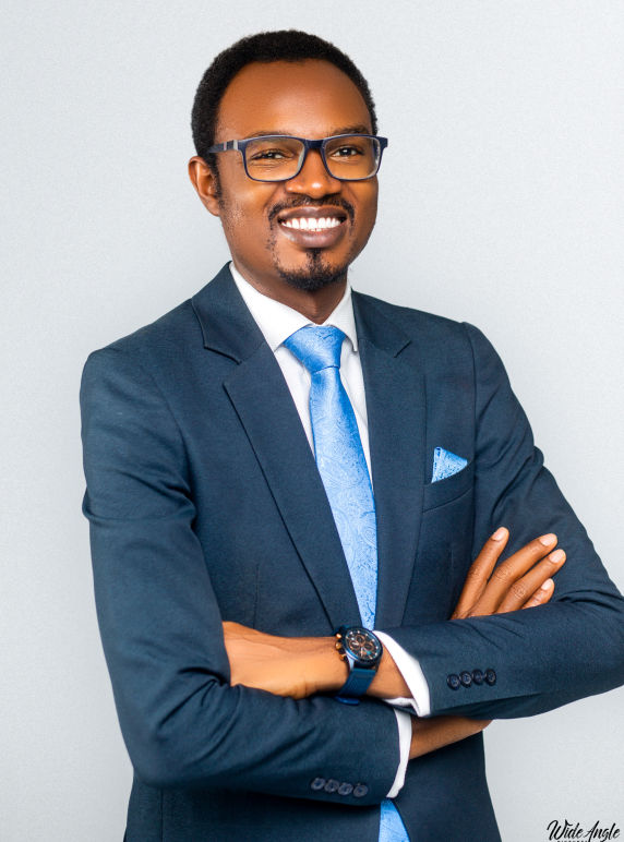 Dr. David Ogunshola